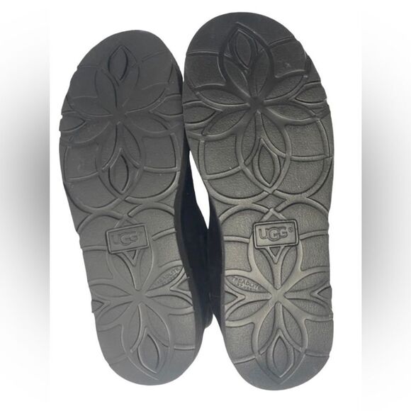 UGG Women’s Black Suede Classic Nero Mini Abree II Switzerland Fur Boots Size: 5 - Picture 6 of 7